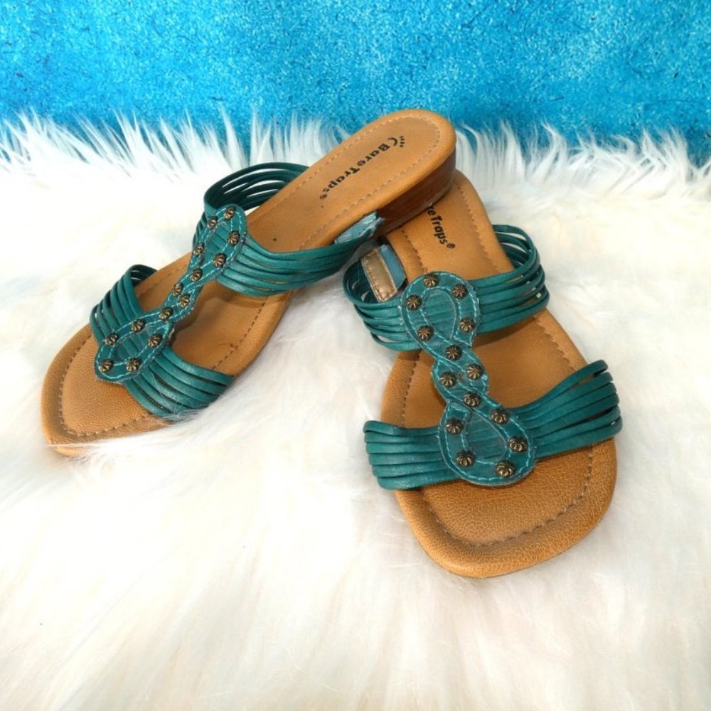 Turquoise Studded Bare Traps Kassy Size 7M